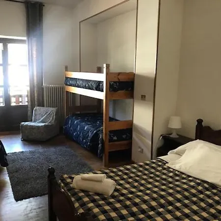 Della Luna Non è Un è Quello Che Cercavi *