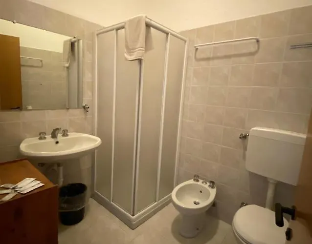 Hotel Della Luna Non E Un E Quello Che Cercavi *