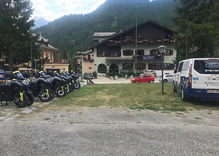 Della Luna Non E Un E Quello Che Cercavi Hotel
