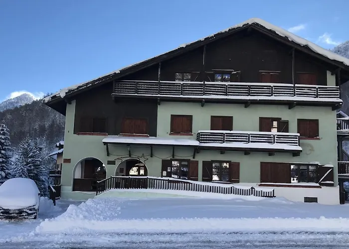 Della Luna Non E Un E Quello Che Cercavi Hotel