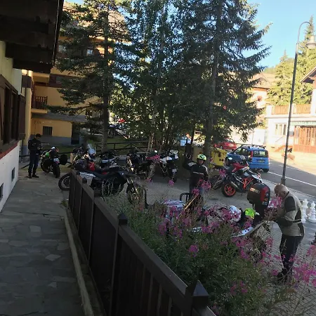 Della Luna Non E Un E Quello Che Cercavi * 克拉维埃