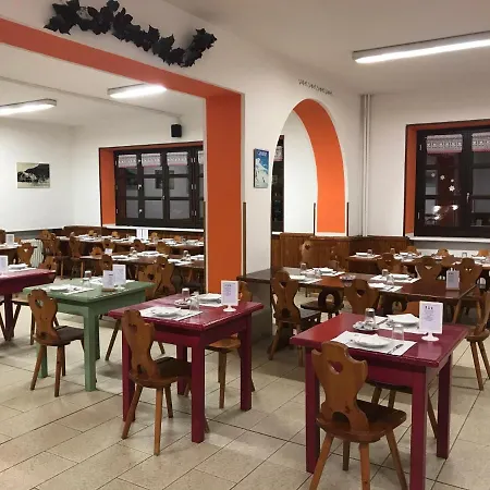 Della Luna Non E' Un E' Quello Che Cercavi Hotel