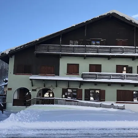 Della Luna Non E' Un E' Quello Che Cercavi Hotel